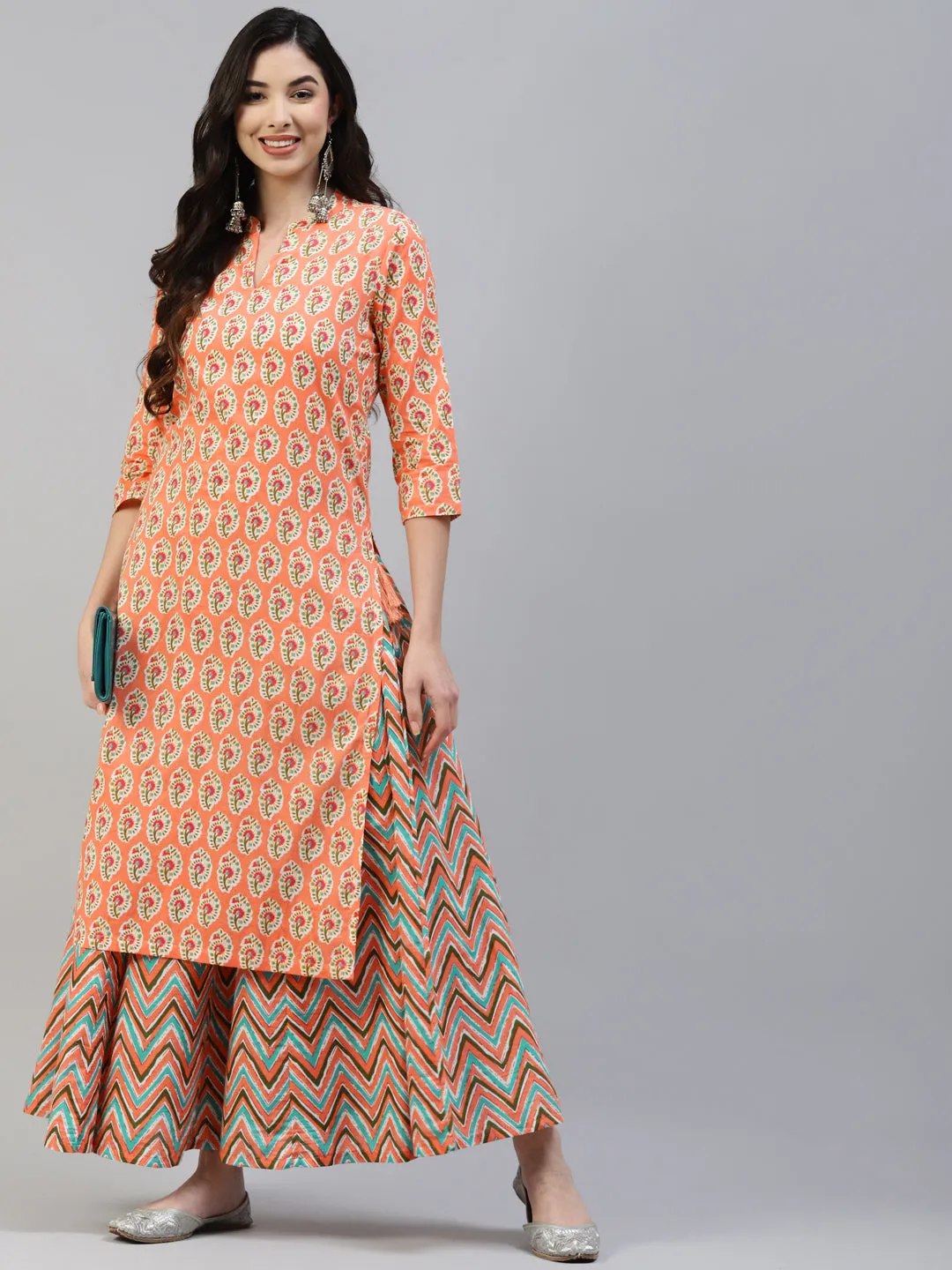 Women Peach Cotton Print Straight Kurta With Skirt