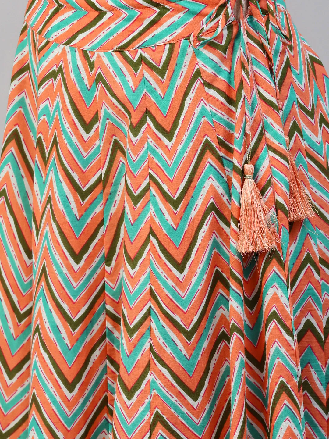 Women Peach Cotton Print Straight Kurta With Skirt